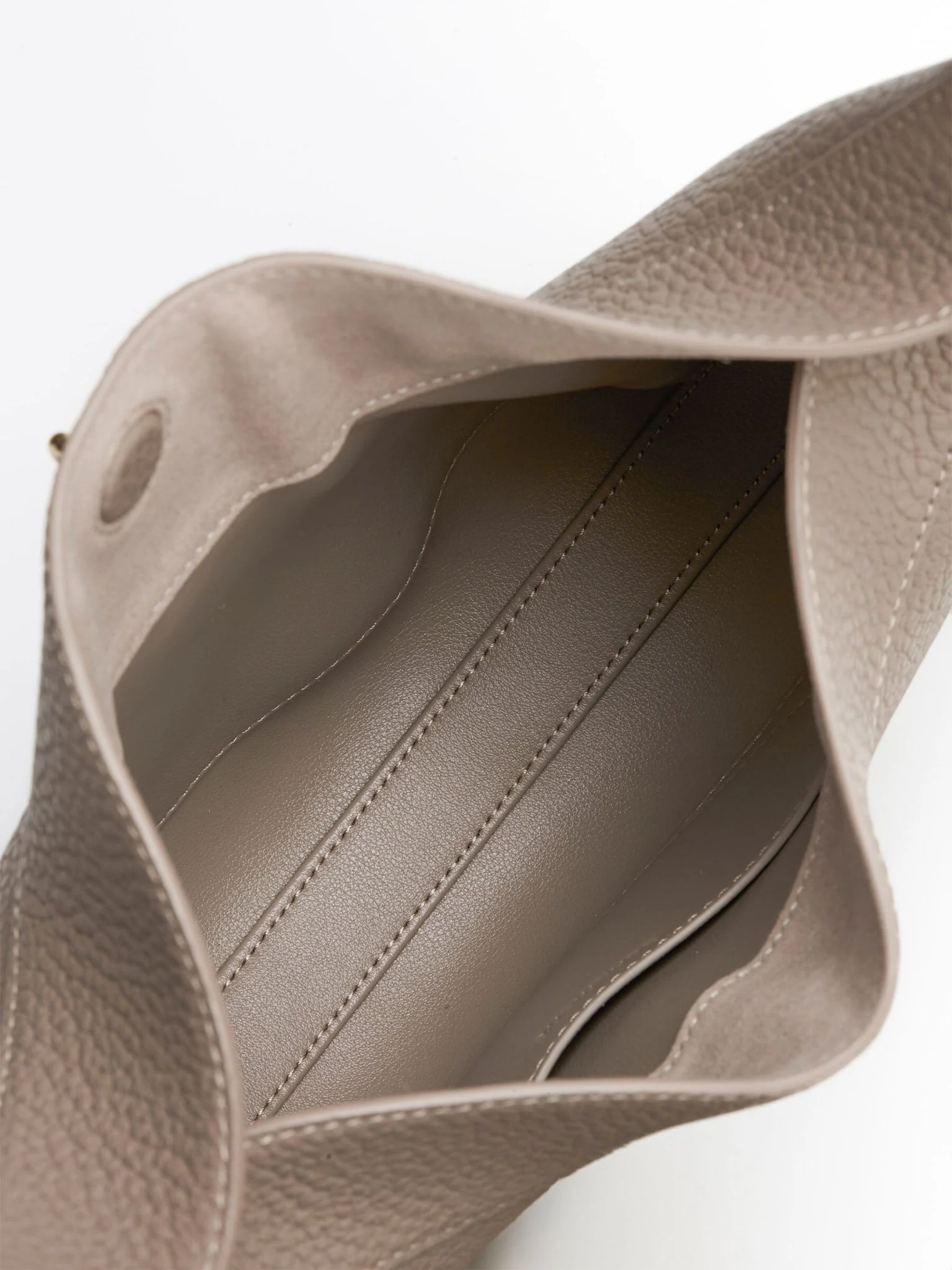1061-luna-bag-4.webp Luna Bag