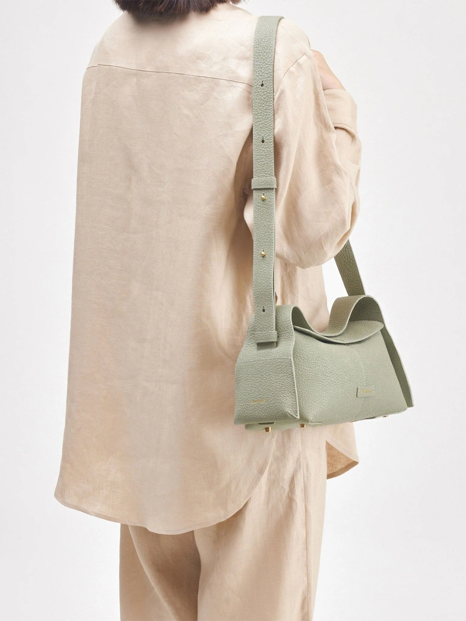 1066-small-drippy-roof-bag-2.webp Small Drippy Roof Bag