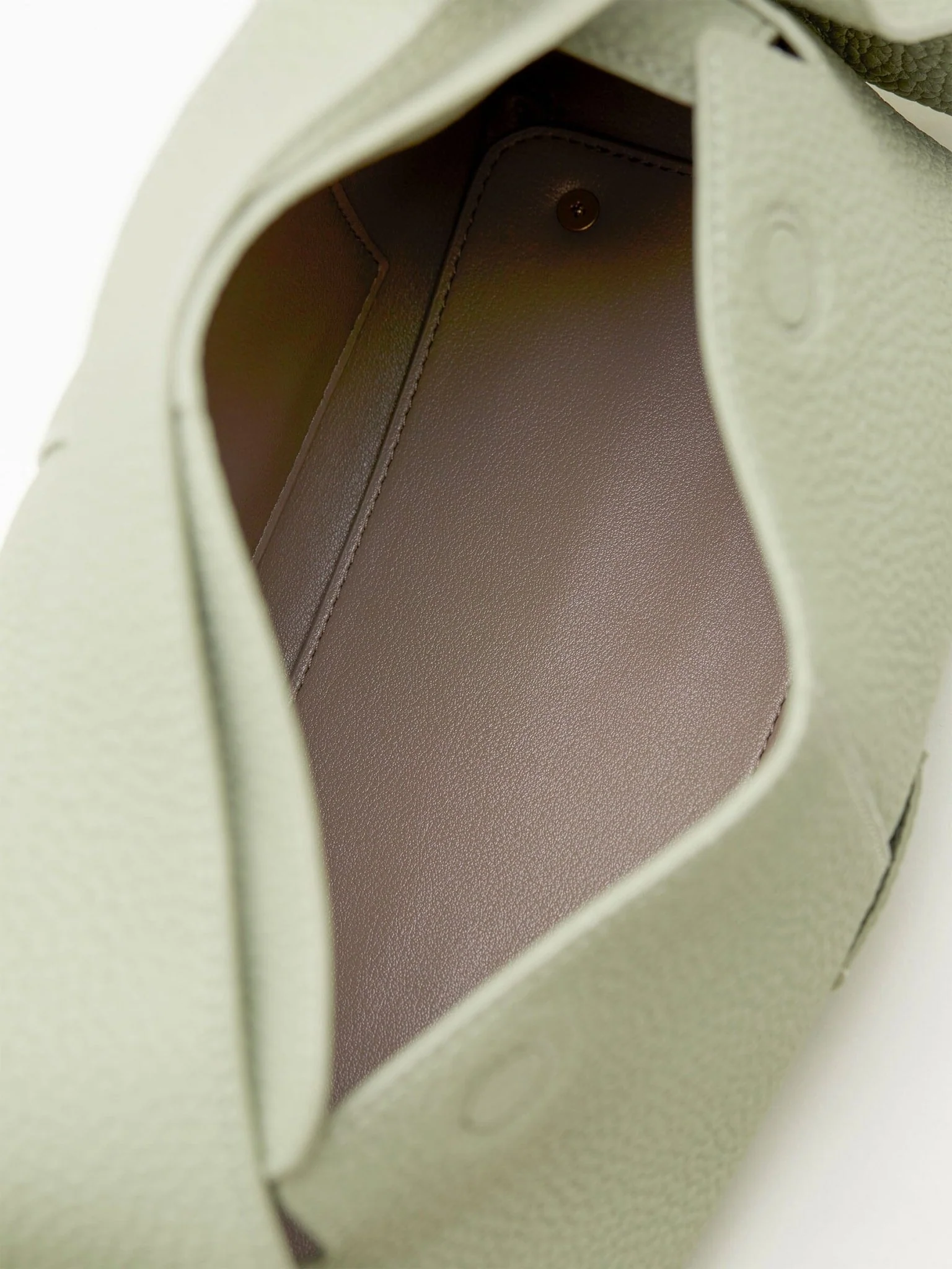 1066-small-drippy-roof-bag-8.webp Small Drippy Roof Bag