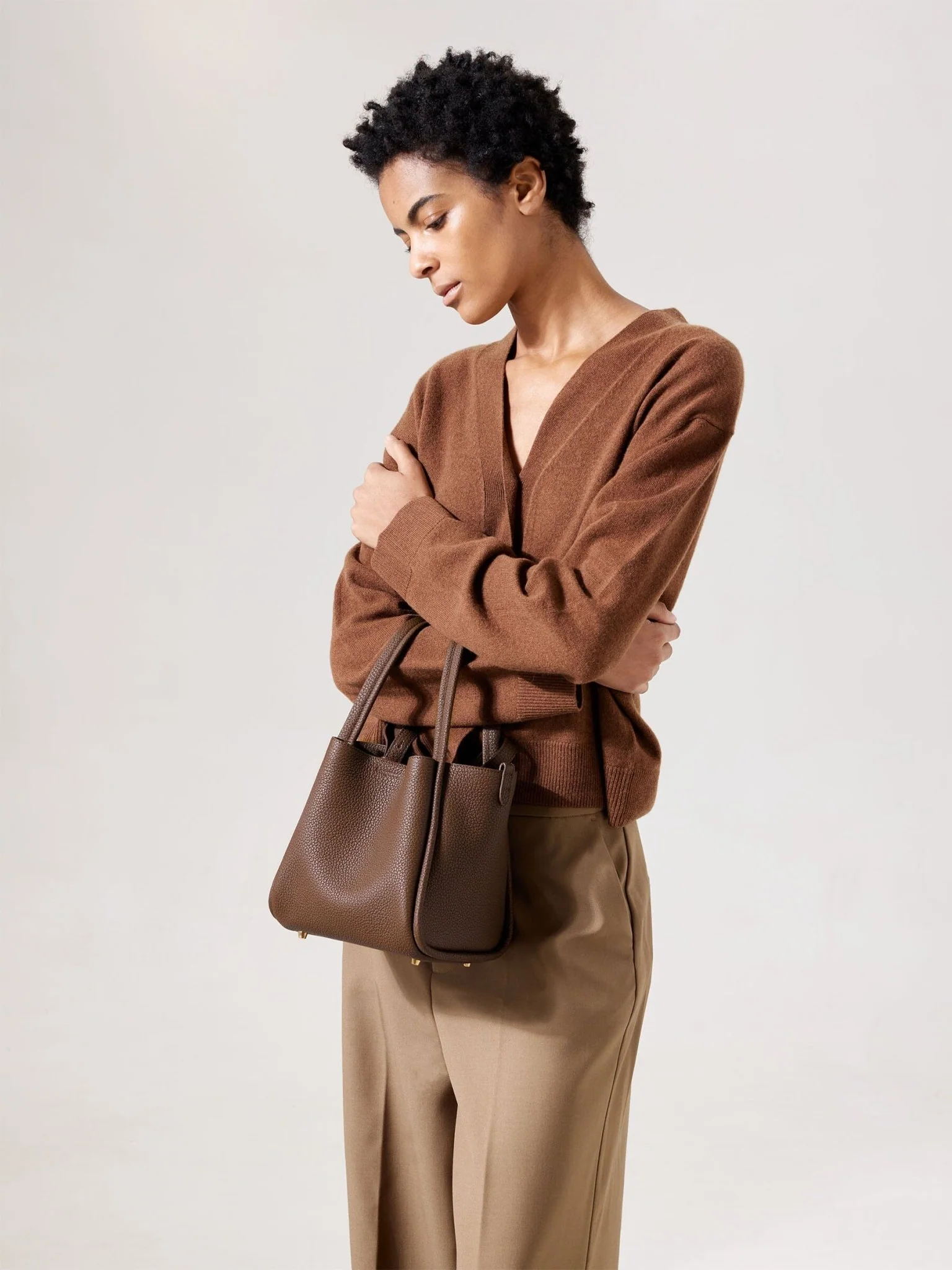 1068-medium-song-bag-3.webp Medium Song Bag