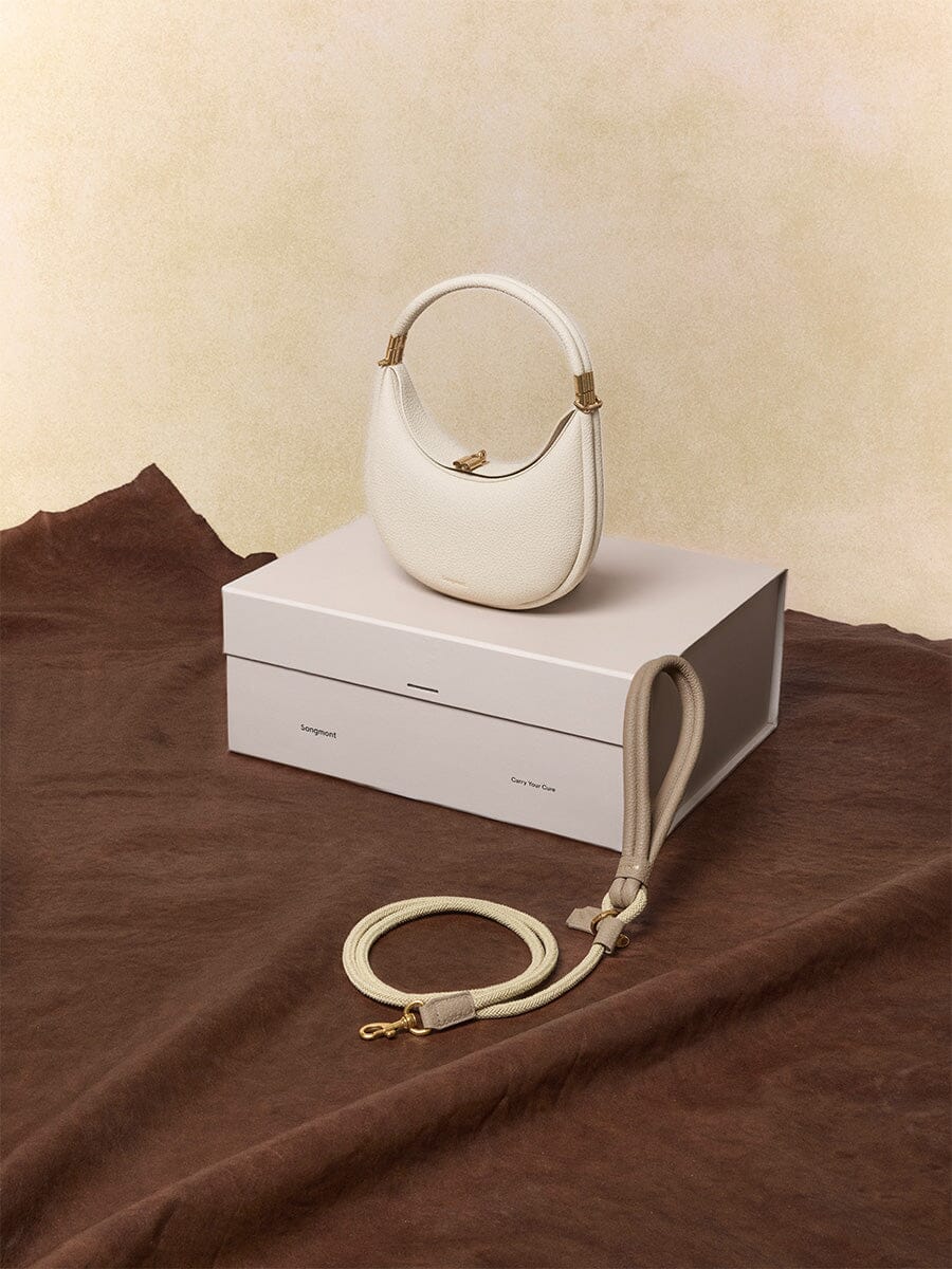 1136-small-luna-pet-leash-box-4.jpg Small Luna & Pet Leash Box