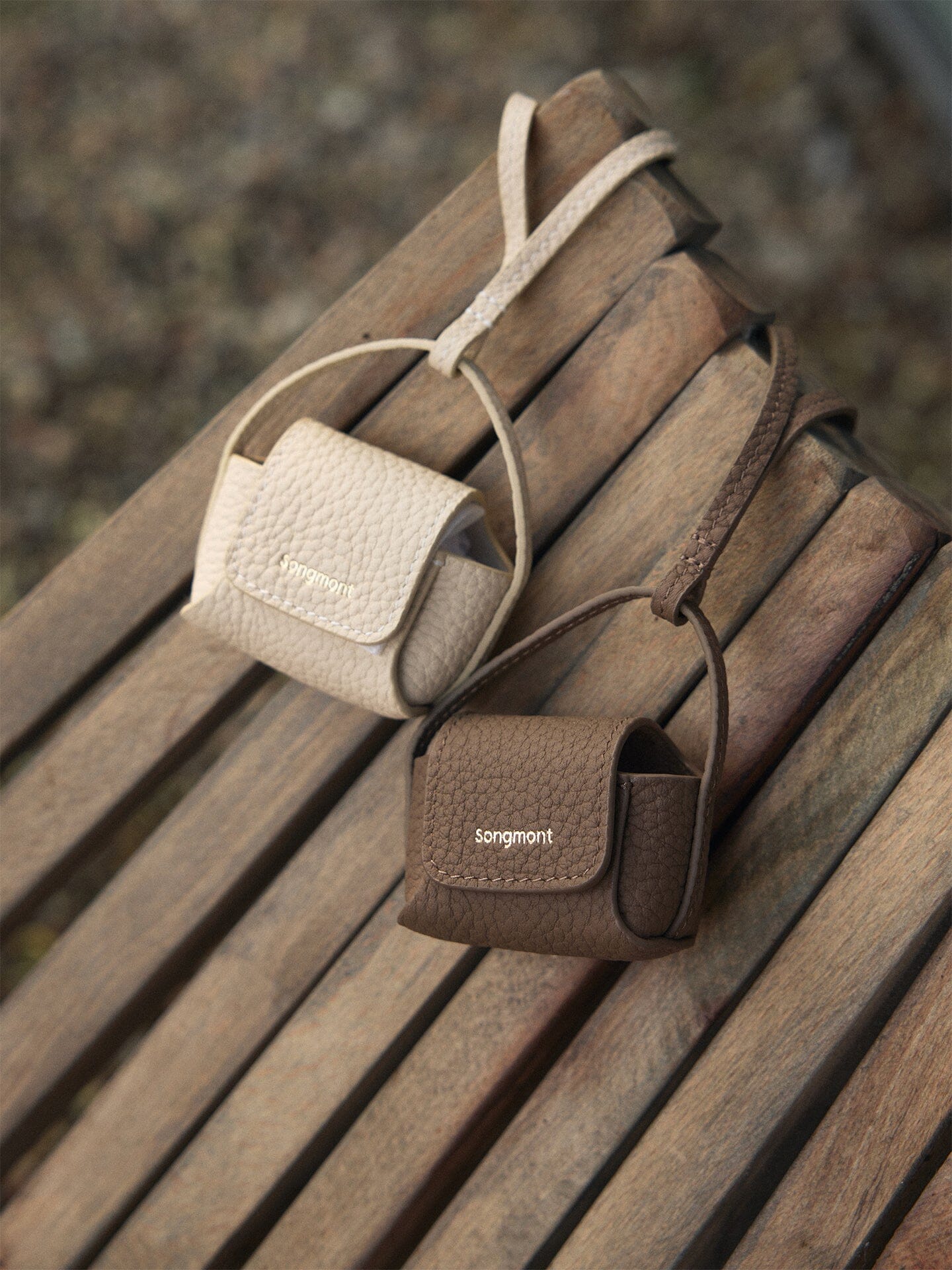 1198-songmont-airpods-case-5.jpg Songmont AirPods Case