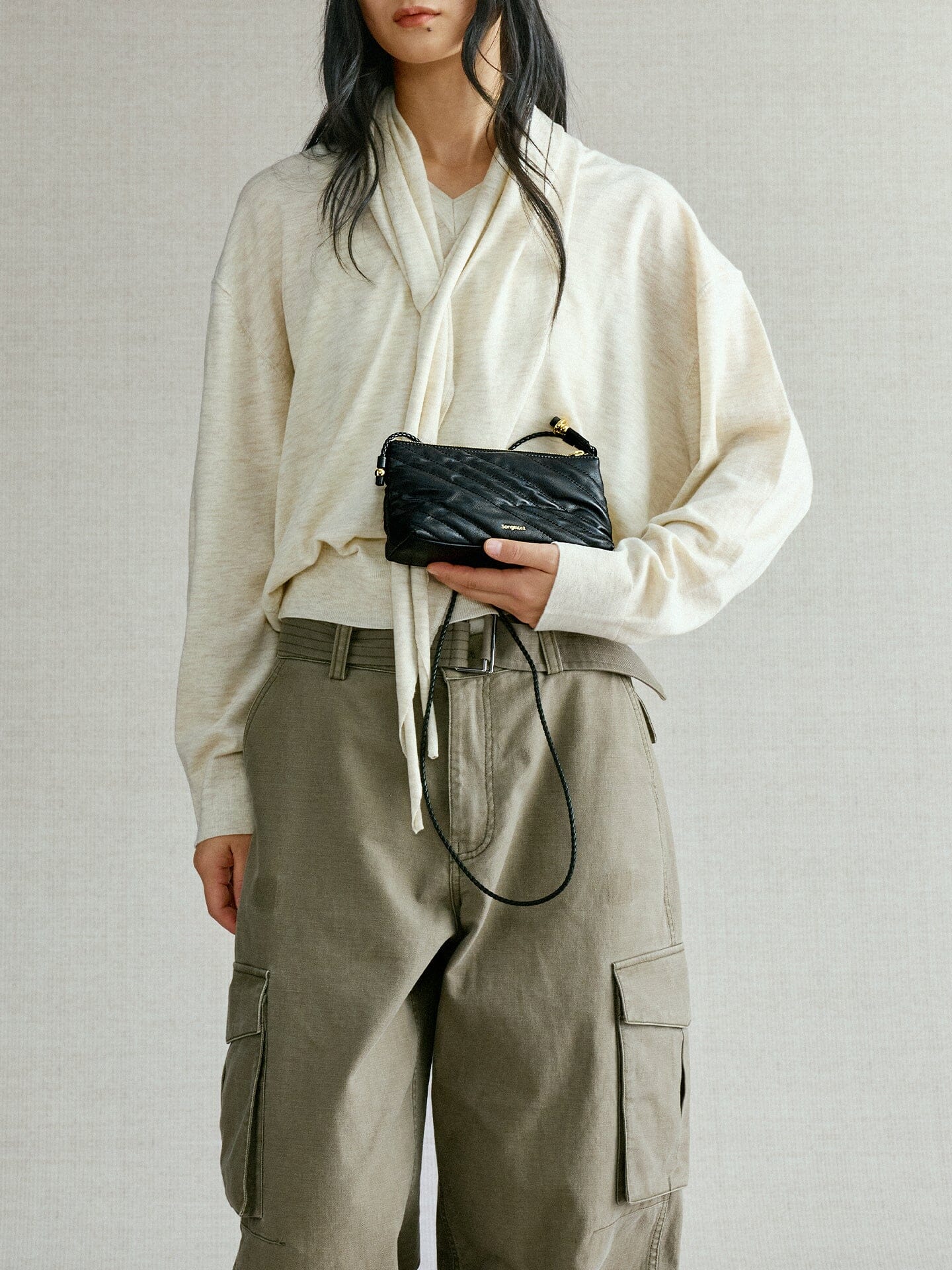 155-winding-underarm-bag-2.jpg Winding Underarm Bag