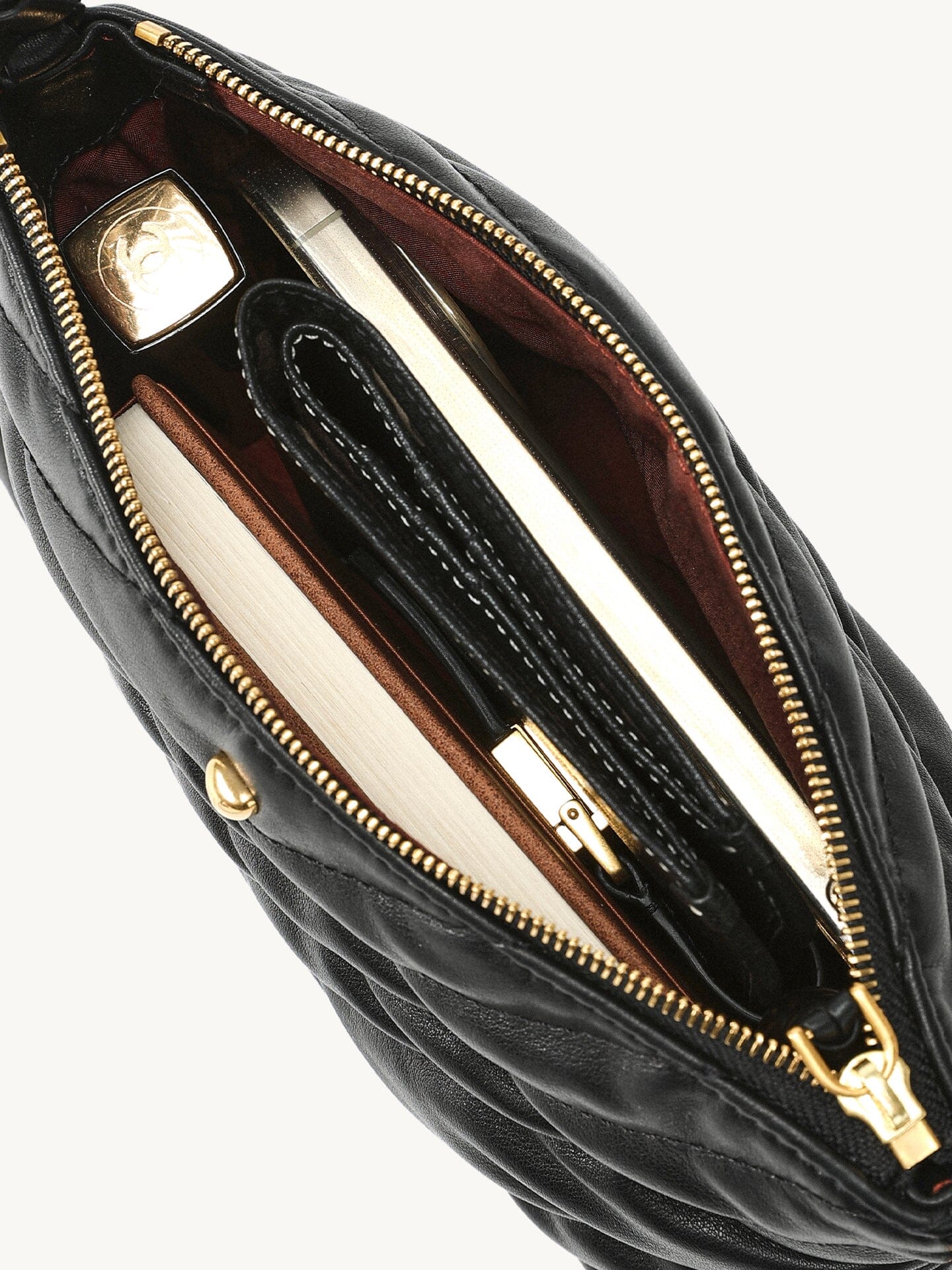 155-winding-underarm-bag-7.jpg Winding Underarm Bag