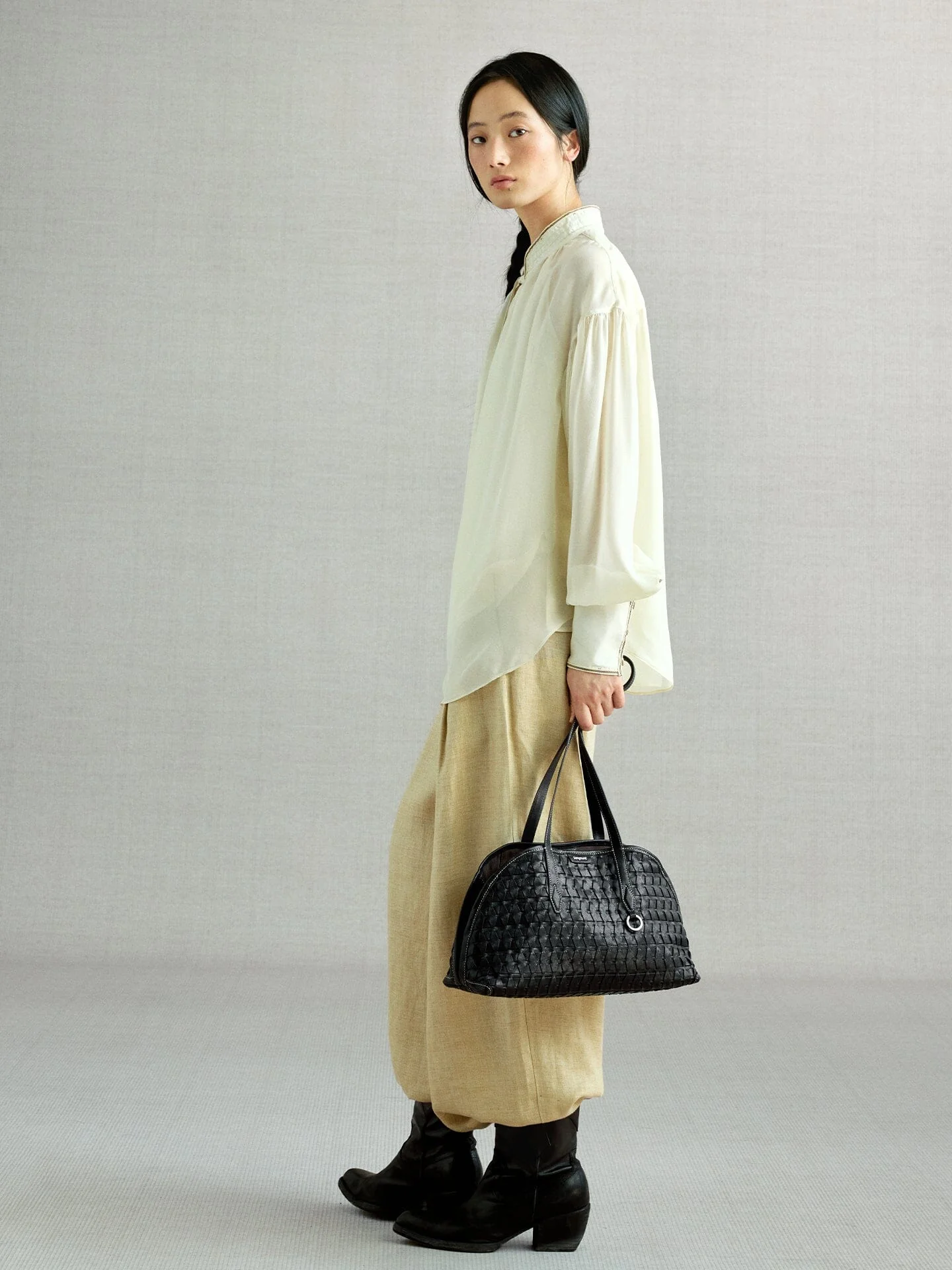 161-lattice-shellseeker-bag-3.webp Lattice Shellseeker Bag