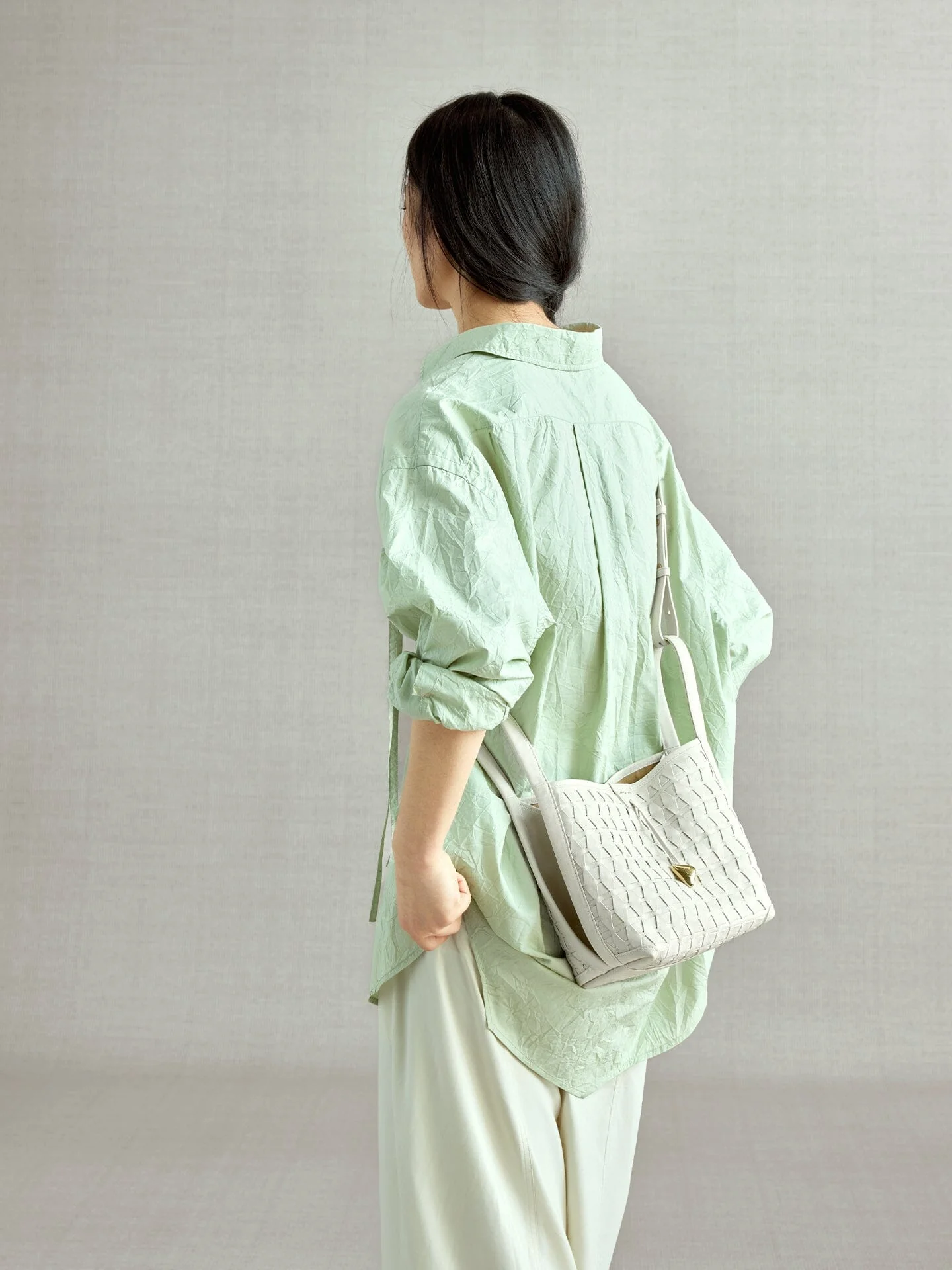 Lattice Bucket Bag