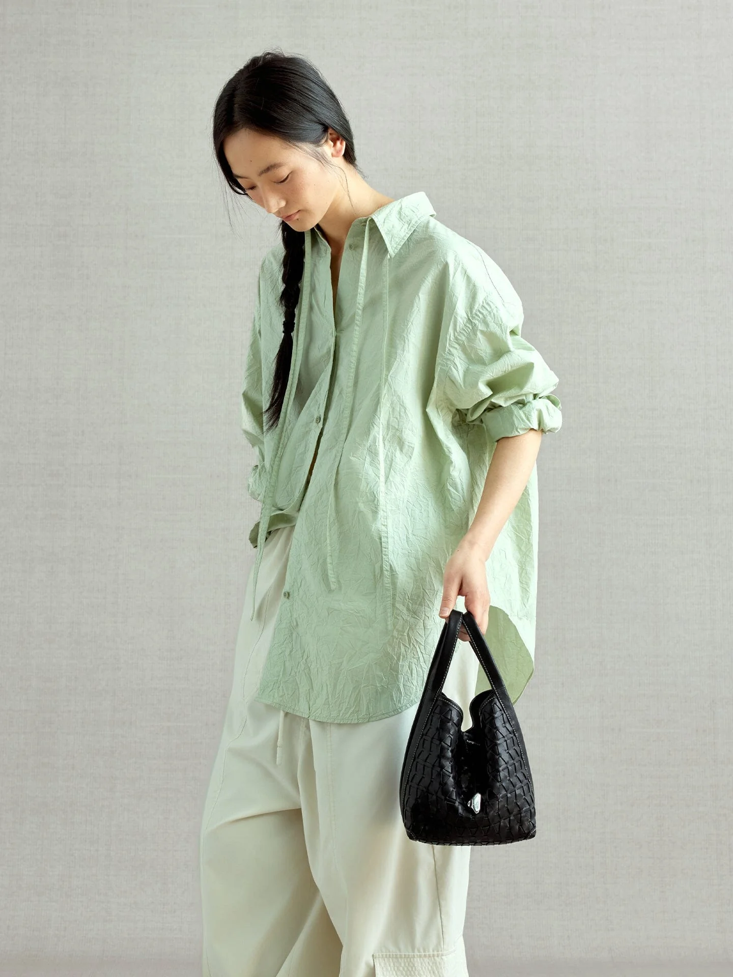 177-lattice-bucket-bag-3.webp Lattice Bucket Bag