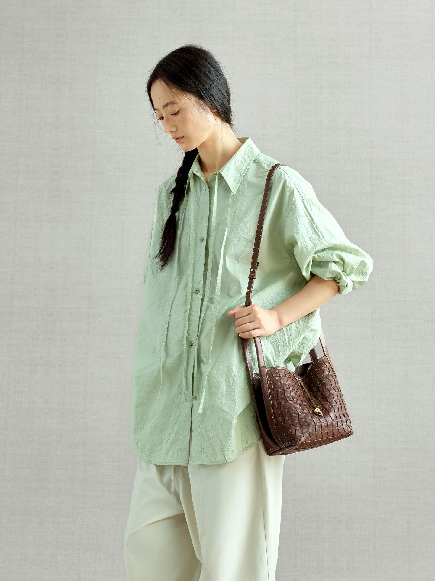 181-lattice-bucket-bag-2.webp Lattice Bucket Bag
