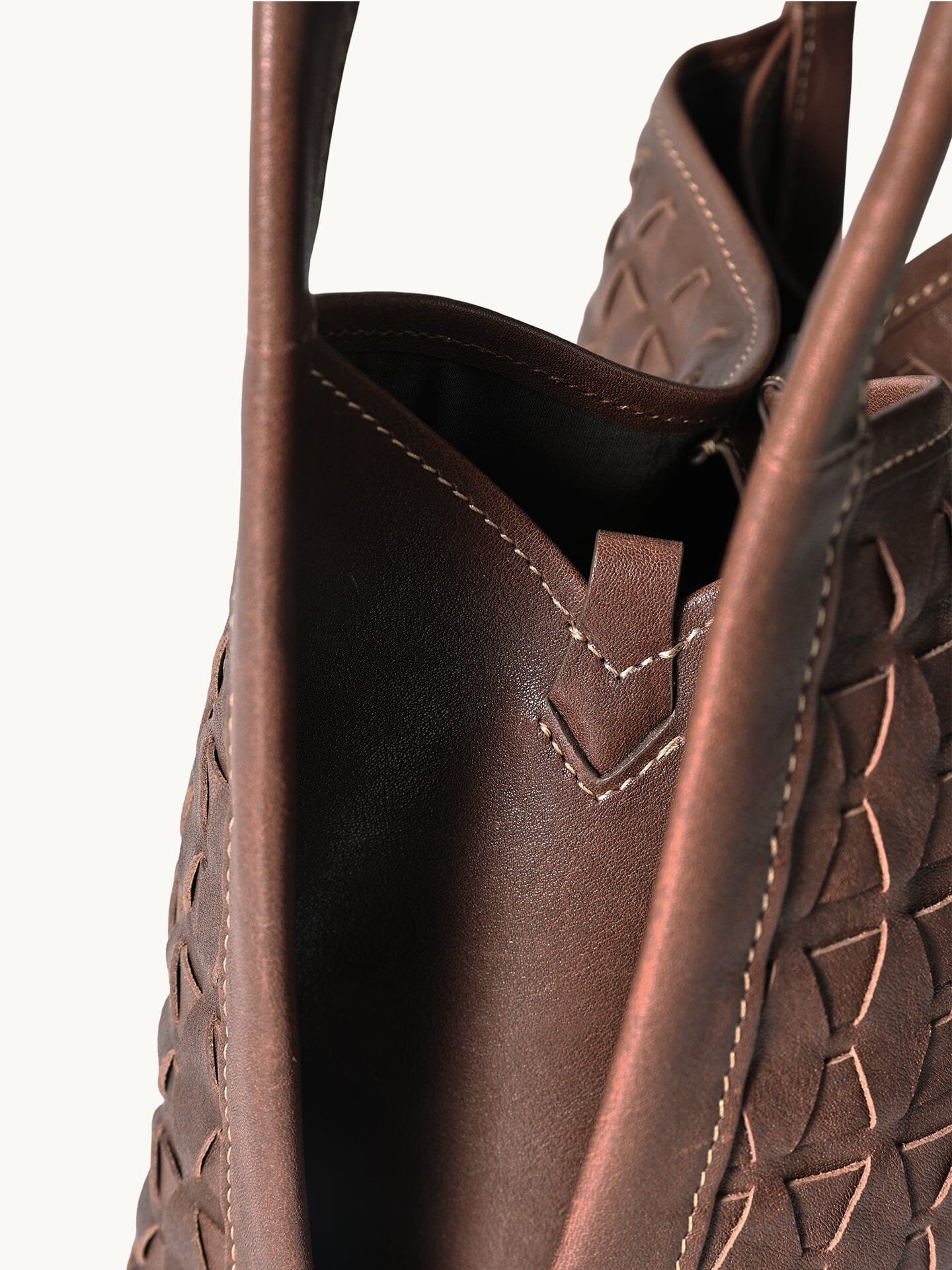 181-lattice-bucket-bag-8.jpg Lattice Bucket Bag