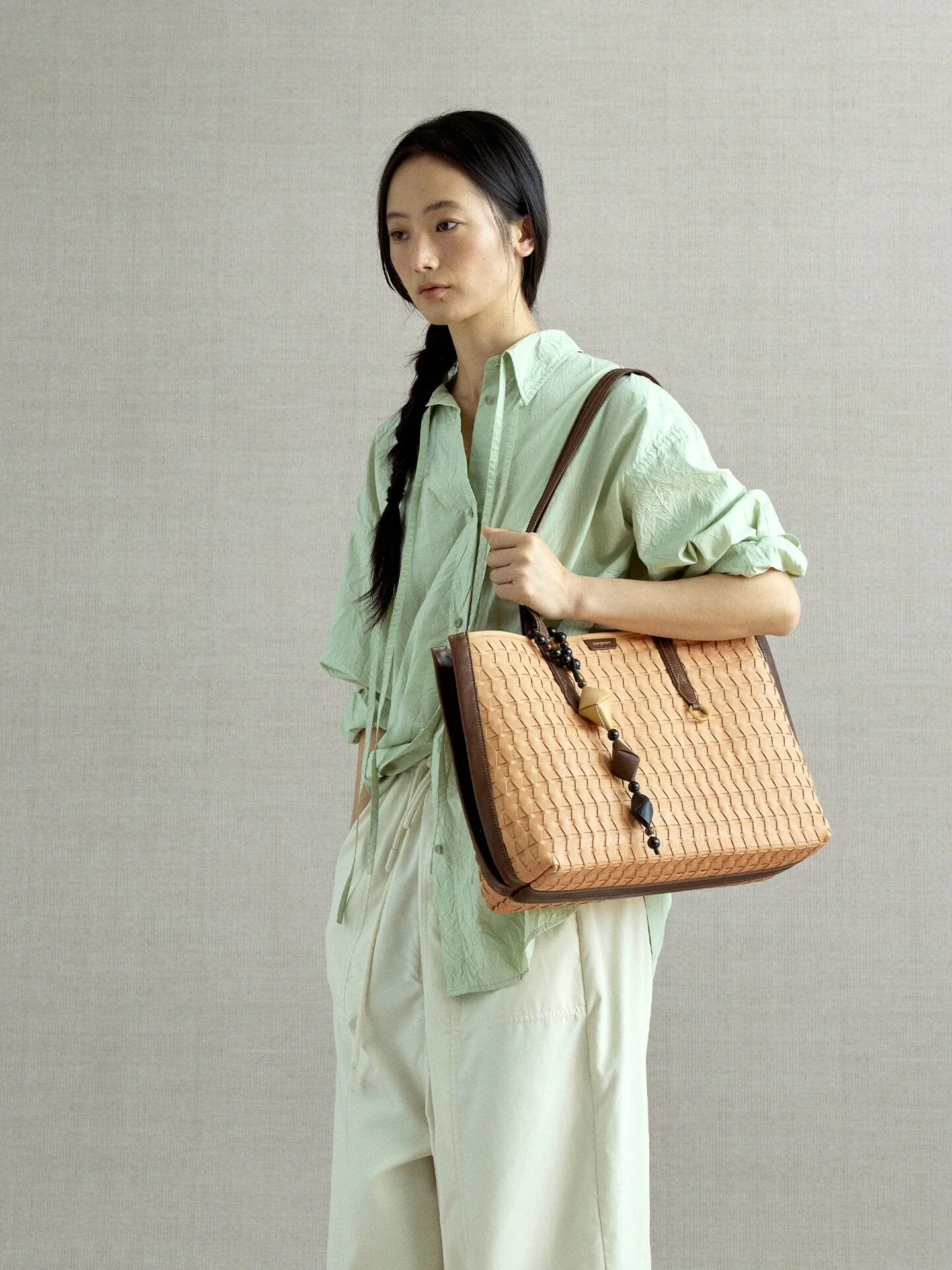 185-medium-lattice-tote-2.webp Medium Lattice Tote
