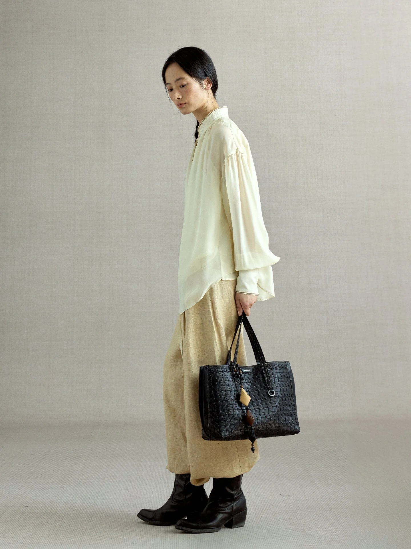 189-small-lattice-tote-2.webp Small Lattice Tote