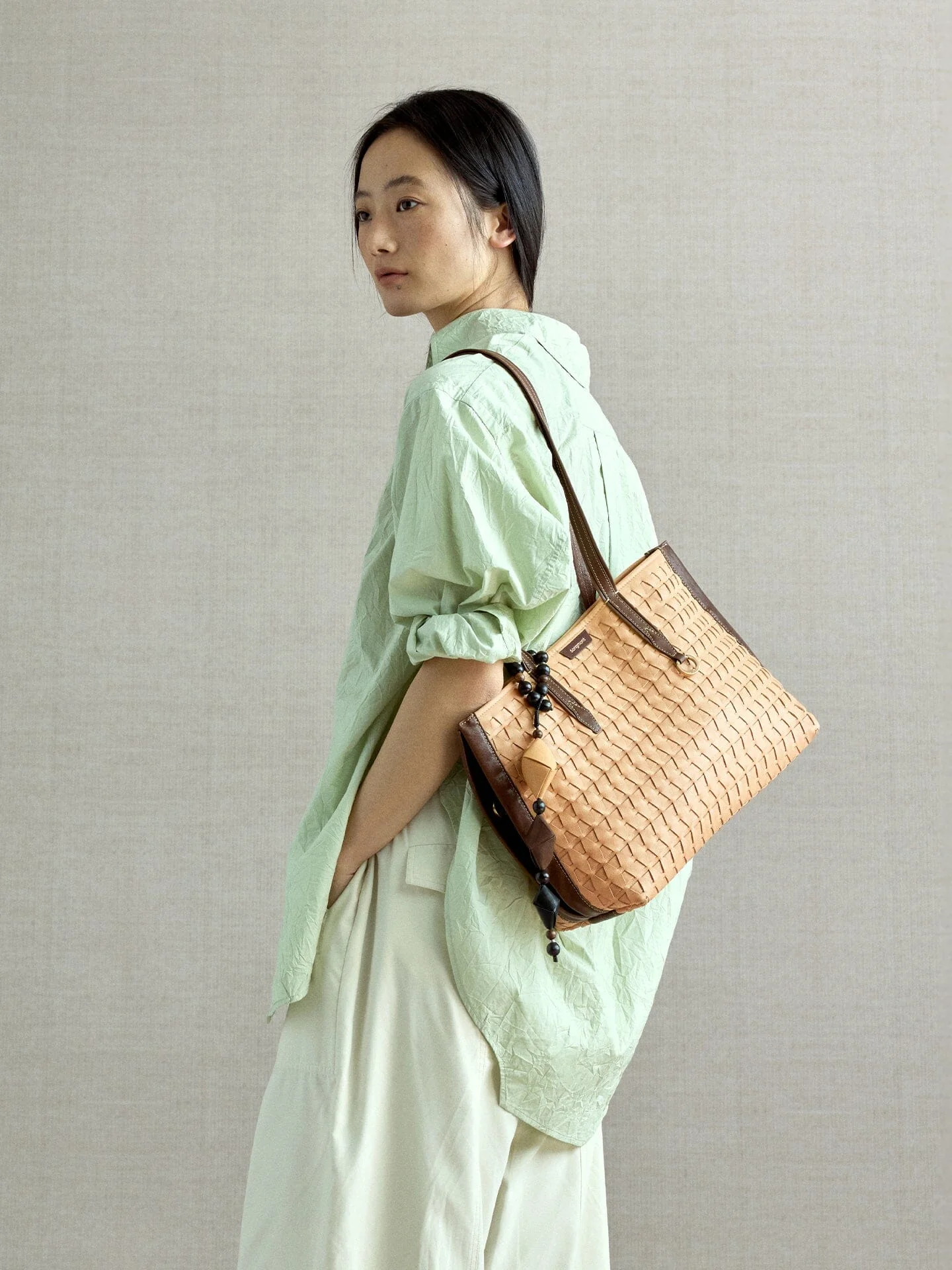 192-small-lattice-tote-2.webp Small Lattice Tote