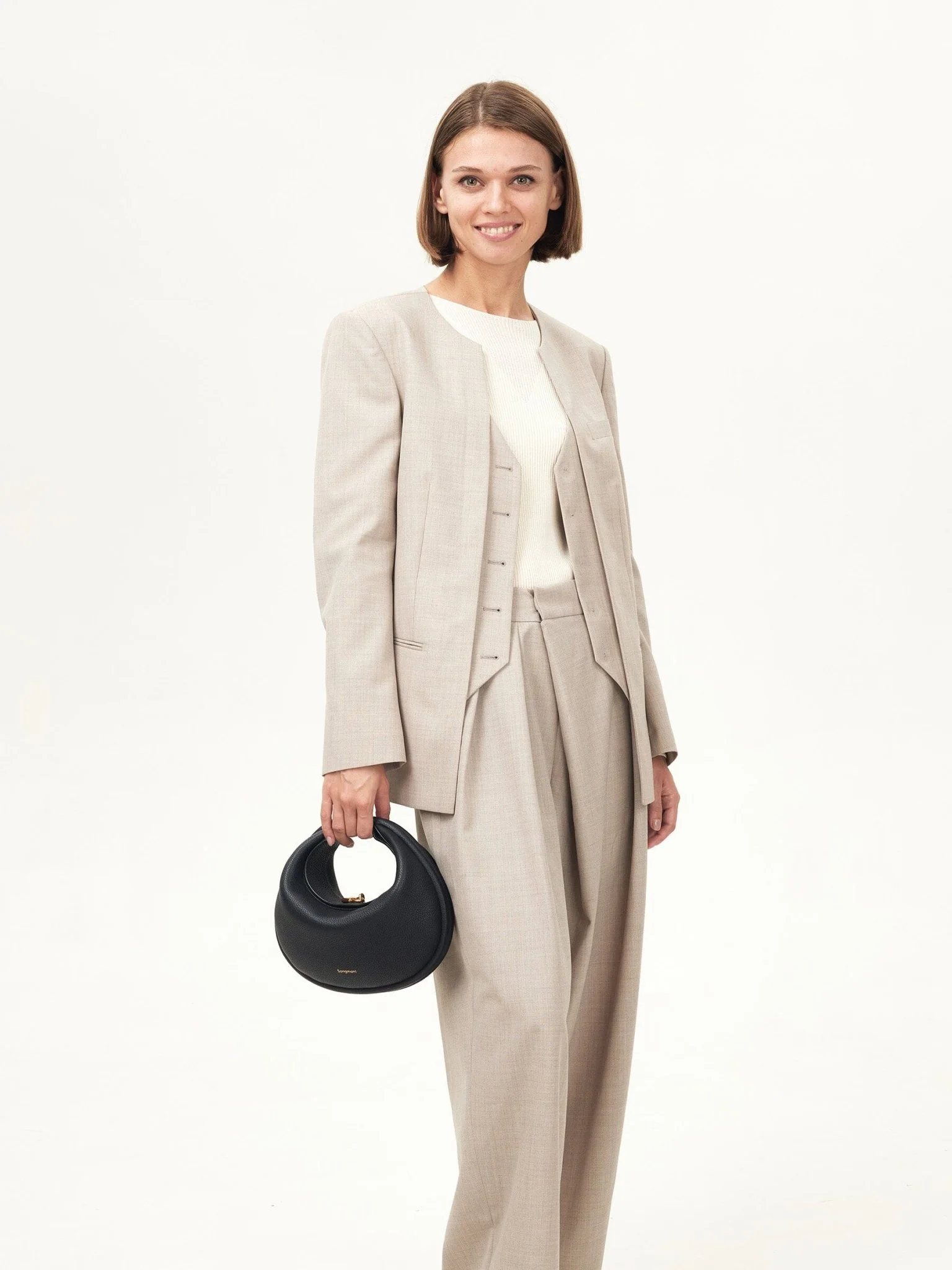 400-luna-bag-4.webp Luna Bag