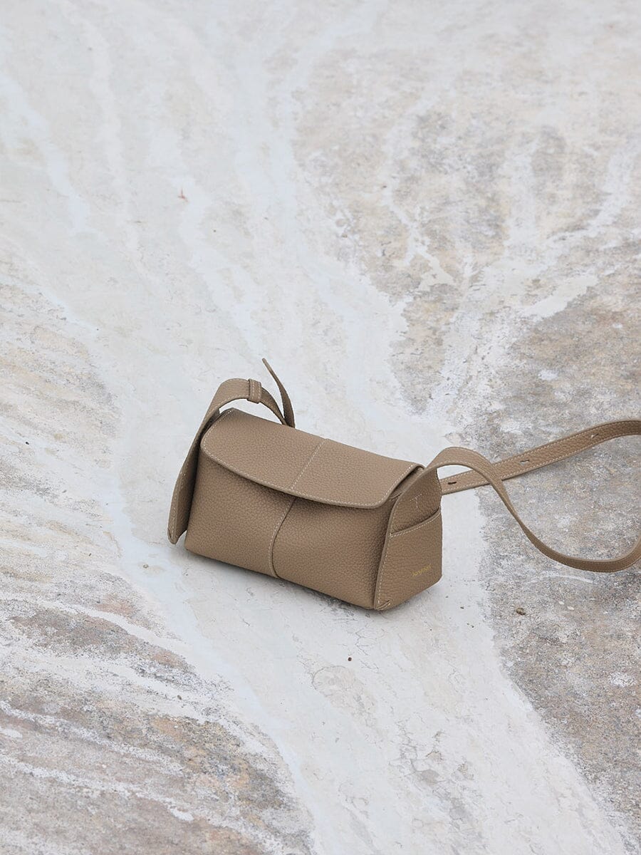 672-mini-drippy-roof-bag-6.jpg Mini Drippy Roof Bag